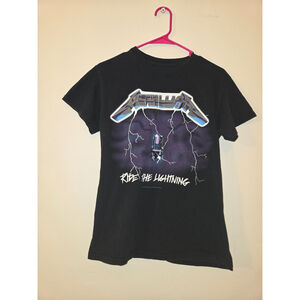 Metallica Ride The Lightning Graphic Print Short Sleeve T-Shirt Small